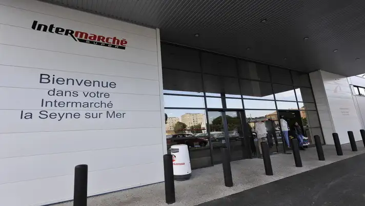 Protections solaires en aluminium  Six-Fours : volets, BSO et pergolas pour un t au frais