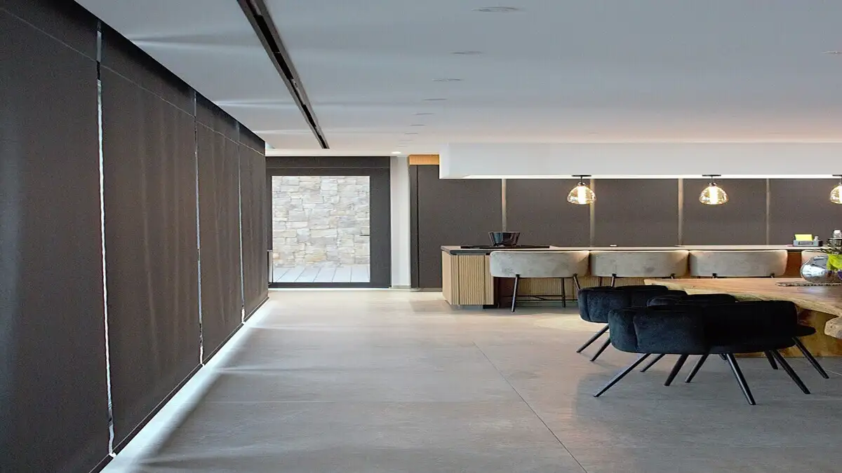 Menuisier local à Six-Fours et Toulon : suivi personnalisé et pose sans sous-traitance